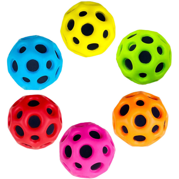 Lochball, weicher Hüpfball, Anti-Fall-Mondform, poröser Hüpfball, Kinder-Spielzeug für drinnen und draußen, ergonomisches Design