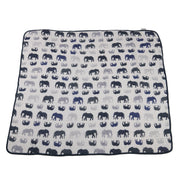 Blaue Elefanten und gefleckte Wellen-Newcastle-Decke